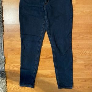 🍒 Forever 21 skinny jeans